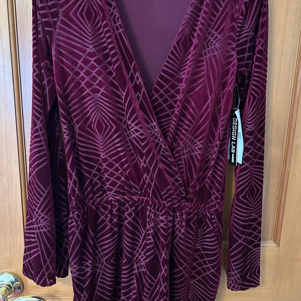 Burgundy Geometric Long Sleeve Shorts dress